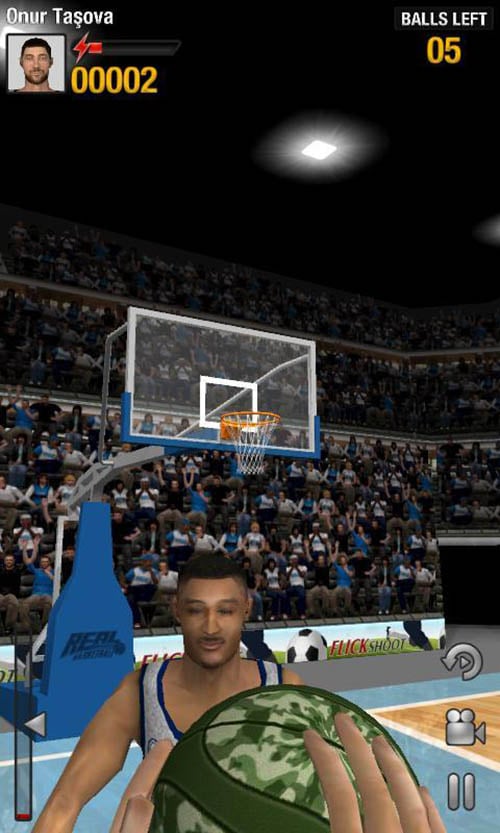 Real Basketball poster screenshot 3